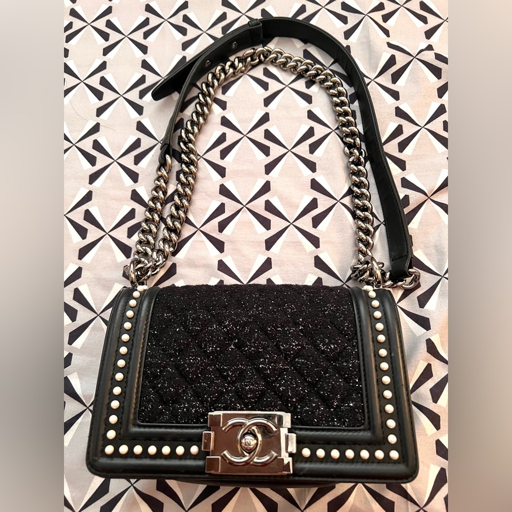 Chanel boy chain